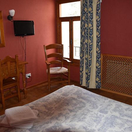 Ojén Hotel El Refugio De Juanar מראה חיצוני תמונה