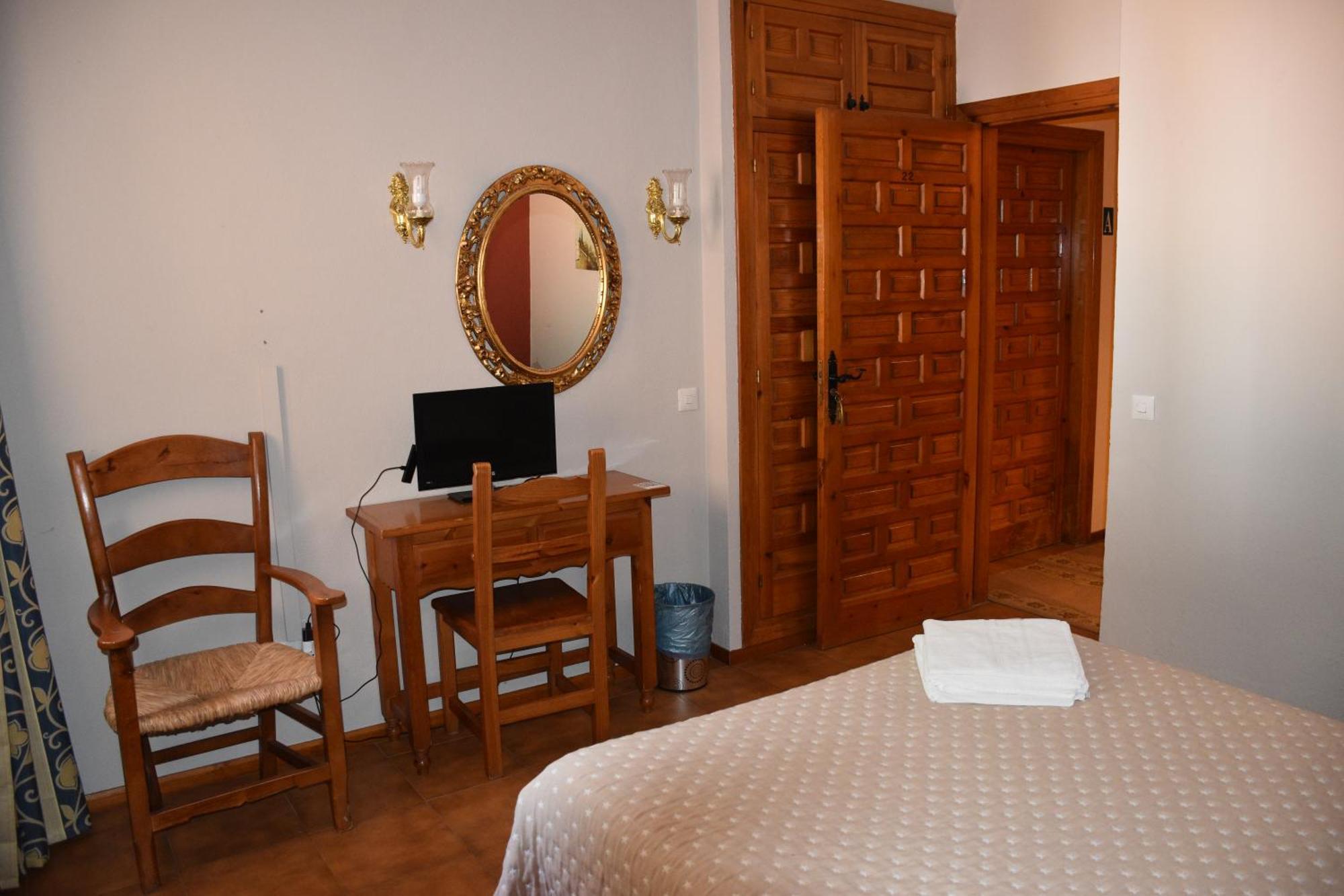 Ojén Hotel El Refugio De Juanar מראה חיצוני תמונה